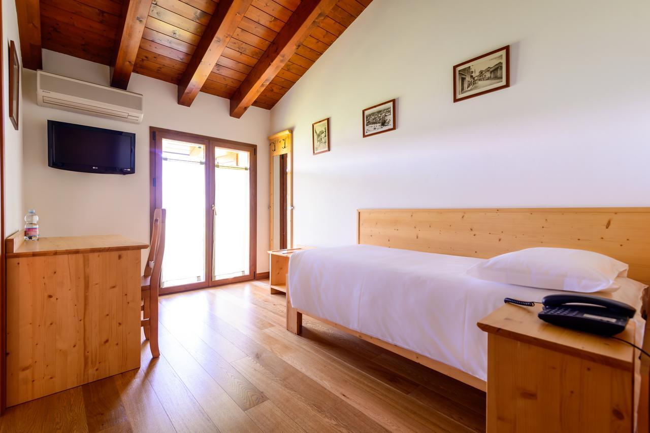 Agriturismo Nonis サン・ヴィート・アル・タリアメント エクステリア 写真